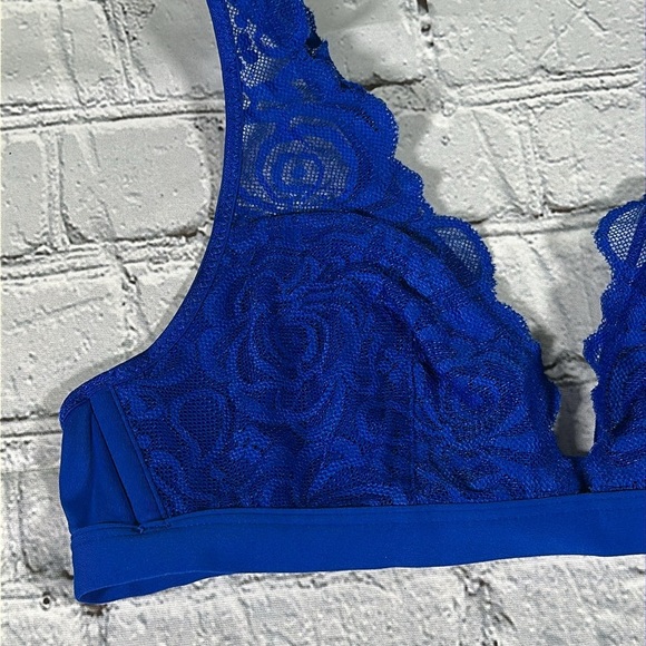 PINK Victoria's Secret Royal Blue Lace Plunge Bralette size Small - Picture 4 of 13
